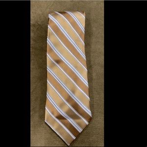 Jones New York men’s silk tie.